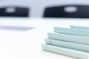 【書類整理】バーチカルファイリングは本当にダメ？ オフィス・家庭で失敗しない書類整理とファイリング方法の使い分け