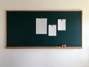 学校の書類の整理が苦手な方へ！基本的な方法やコツを解説