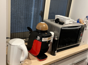 キッチン収納見直し。レンジラックで収納増設しました【スタッフ実例】